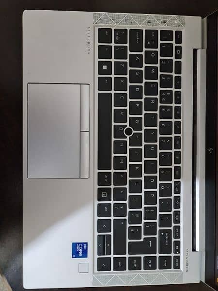 HP Elitebook 840 G8 i7 11 gen with 16gb and 512ssd. open box 2