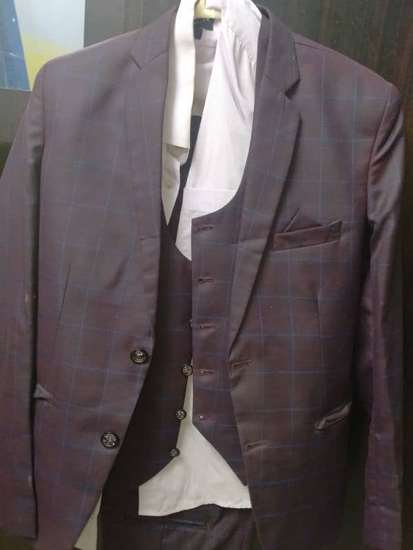 Three piece suit in used condition 5