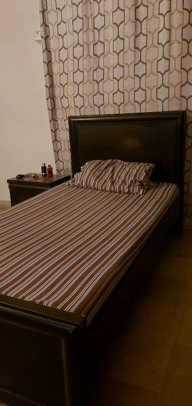 Excellent condition Single bed with side tables and mattress 0