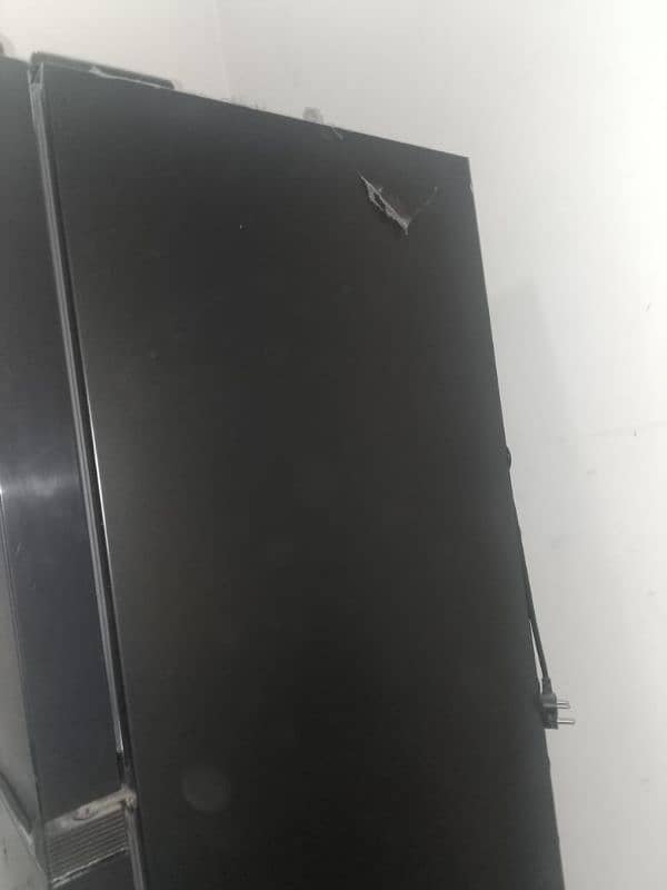 Haier single door fridge in excellent condition 0