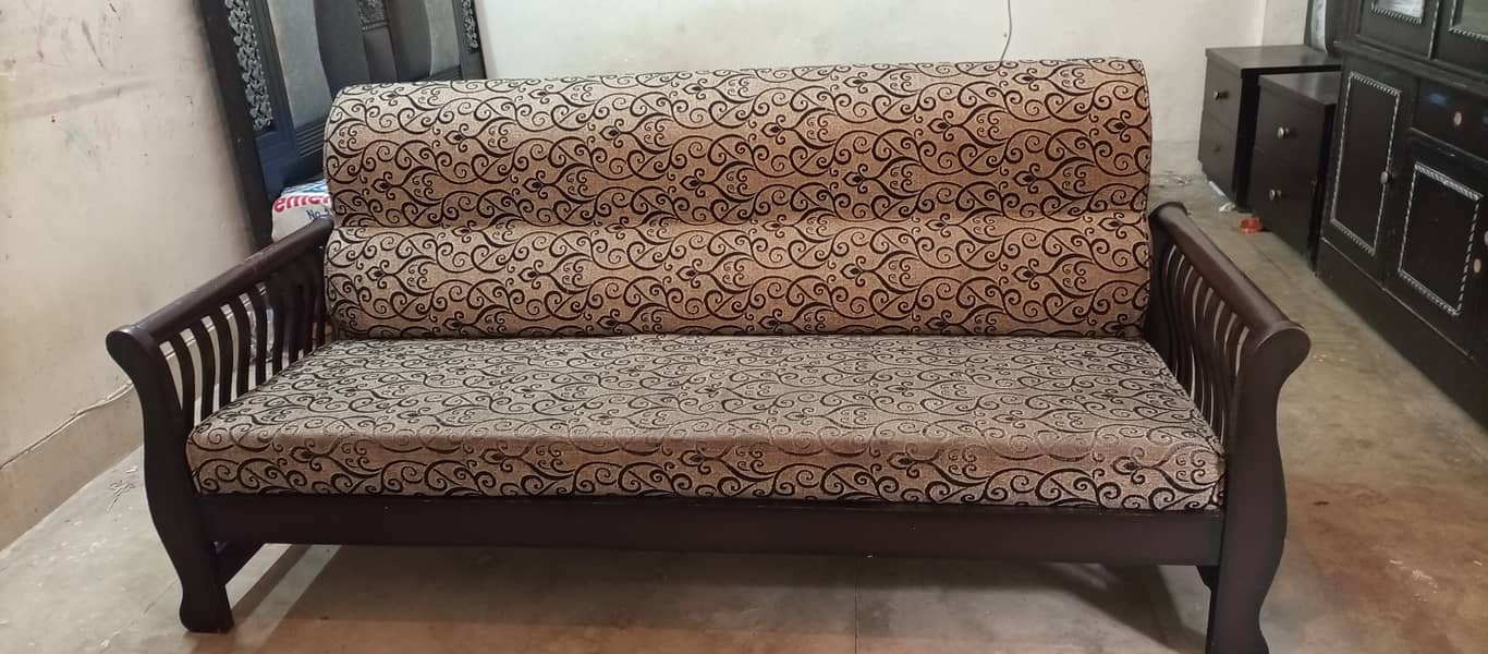 Good condition sofa set for sale 5