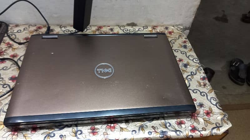 Dell laptop with keyboard lighting 6/250 GB 8