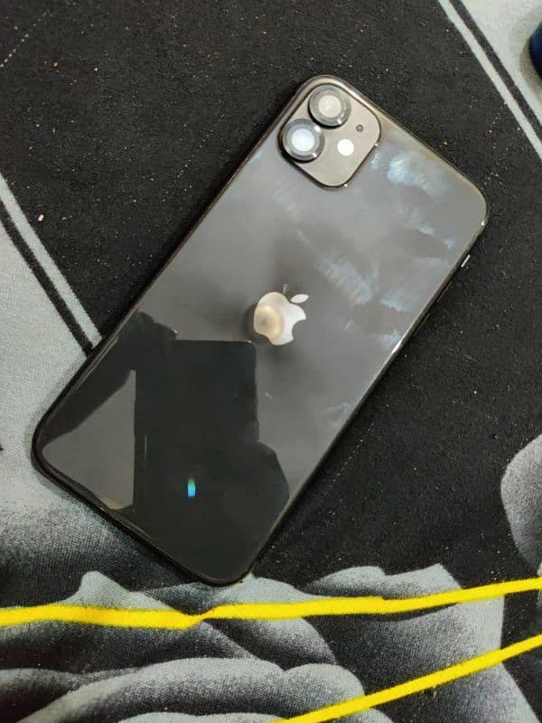 Condition 10/9 Iphone 11 64gb (JV) 1