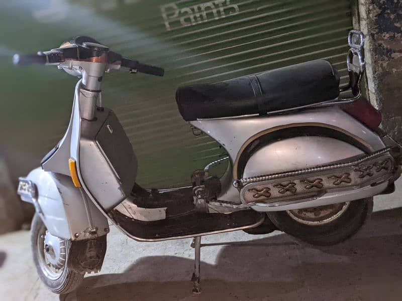 vespa 150cc 1