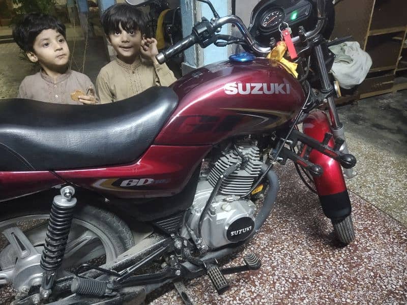 Suzuki 110s red 2