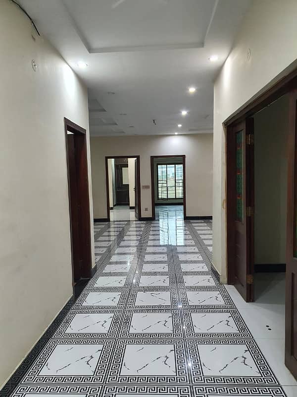 1 KANAL NEW HOUSE FOR SALE WITH REASONABLE PRICE AT THE HOT LOCATION OF PCSIR STAFF COLONY 11