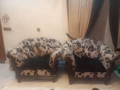 4 seaters sofa new condition 9/10