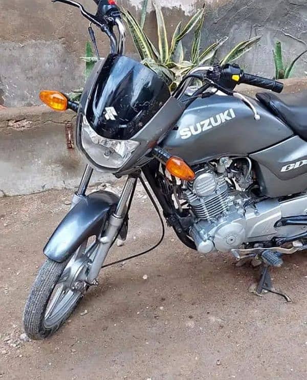 Suzuki GD 110s 3