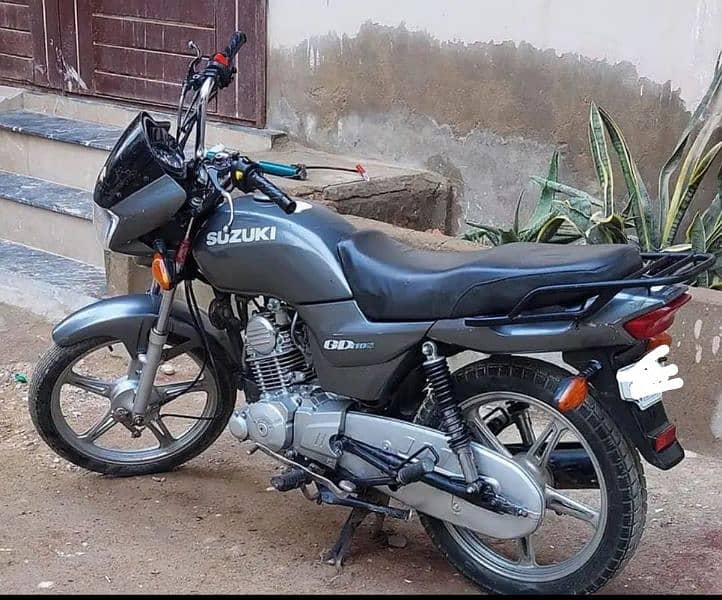 Suzuki GD 110s 6