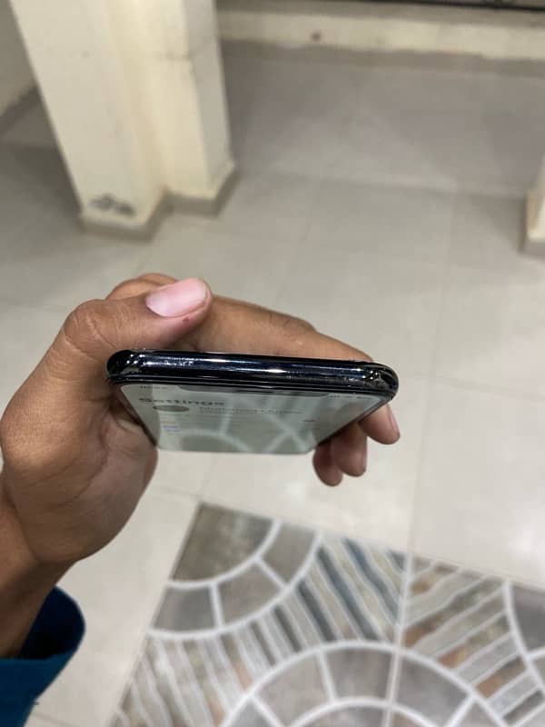 iPhone X 64gb pta approved 76health lush condition… 2