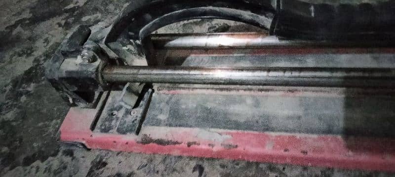 tile cutter Toka 24*24 what up number 03057782346 0