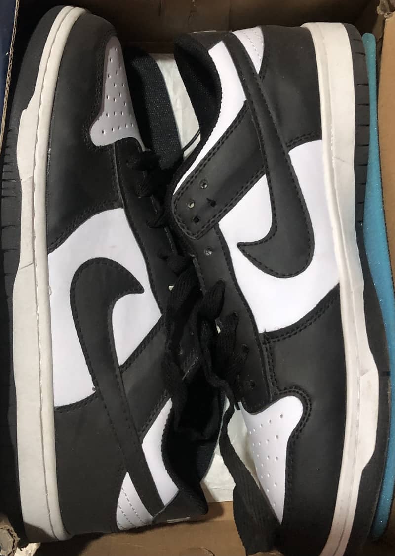 Nike Panda Dunks (Lows) 1