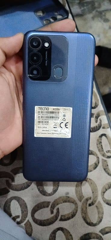 Tecno spark 8c 4