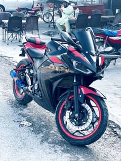 Yamaha R3 double cylinder 400cc