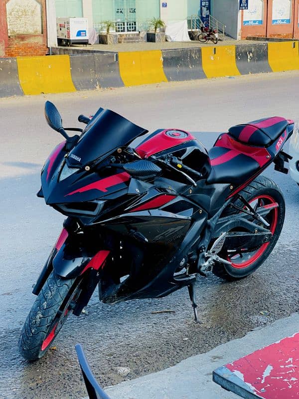 Yamaha R3 double cylinder 400cc 1