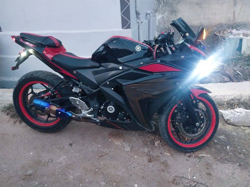 Yamaha R3 double cylinder 400cc 2