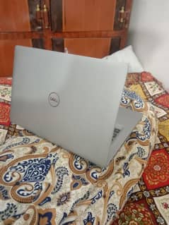 dell Latitude i5 10generation 8/256 touch