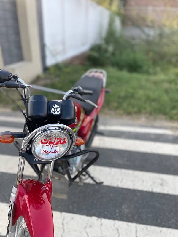 Yamaha bikes yb125z 2