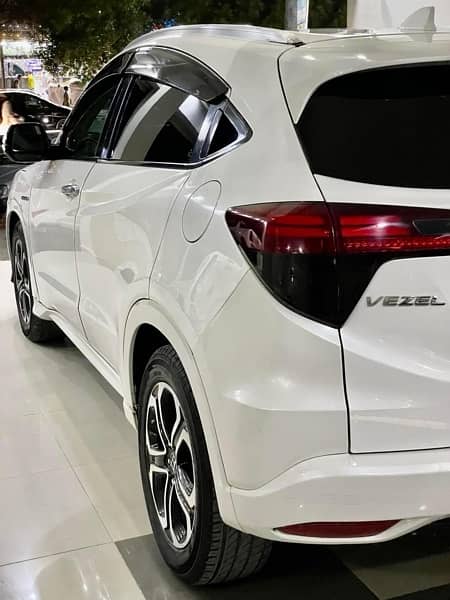 Honda Vezel 2017 4