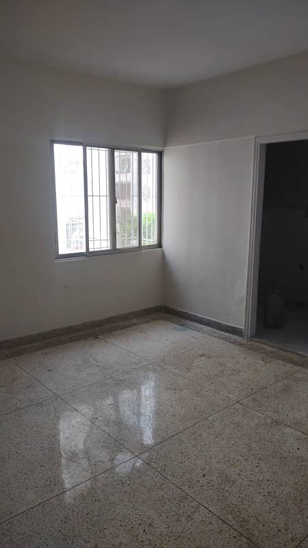 FLAT RENT RUFI LAKE DRIVE 4 BED DD 2ND FLOOR LIFT PARKING 1