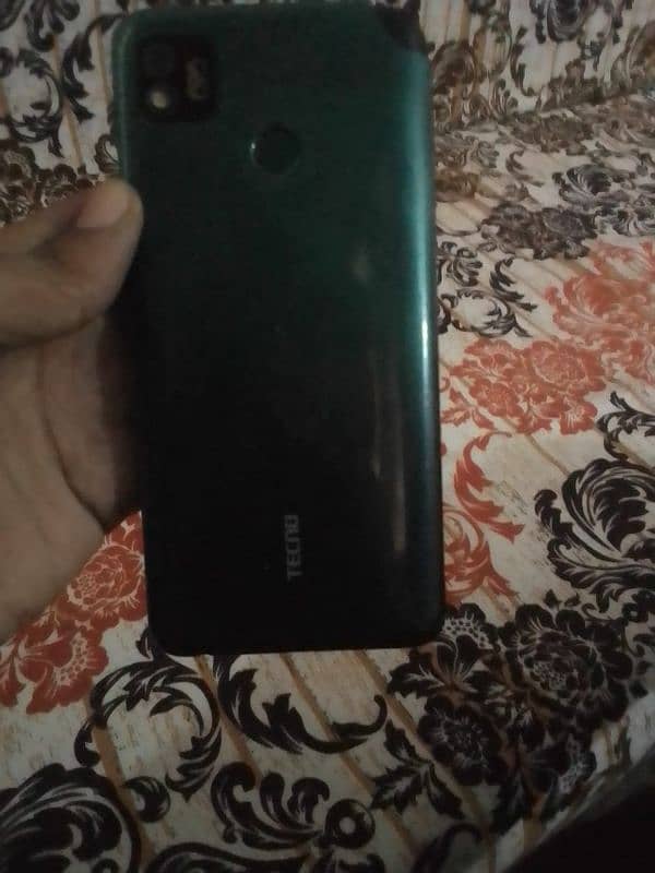 Am Selling My Tecno Pop 4 1