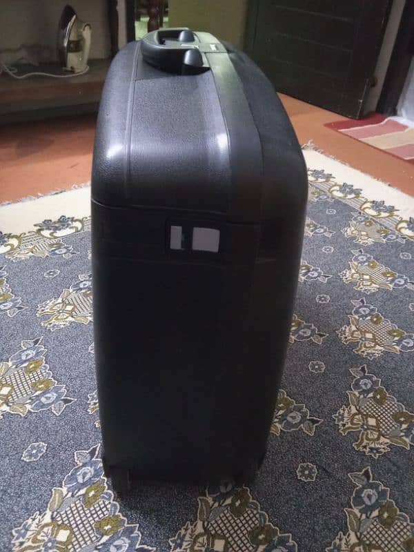 Suitcase for sale 8