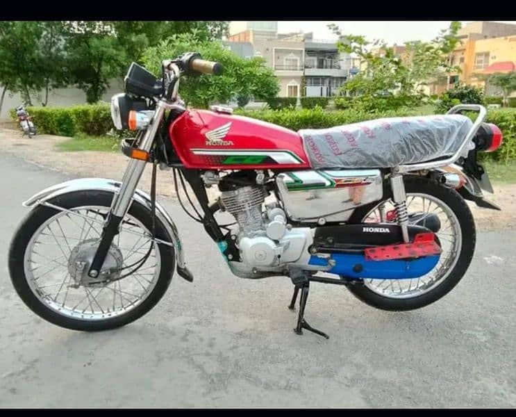 Honda 125 22/23 model 6