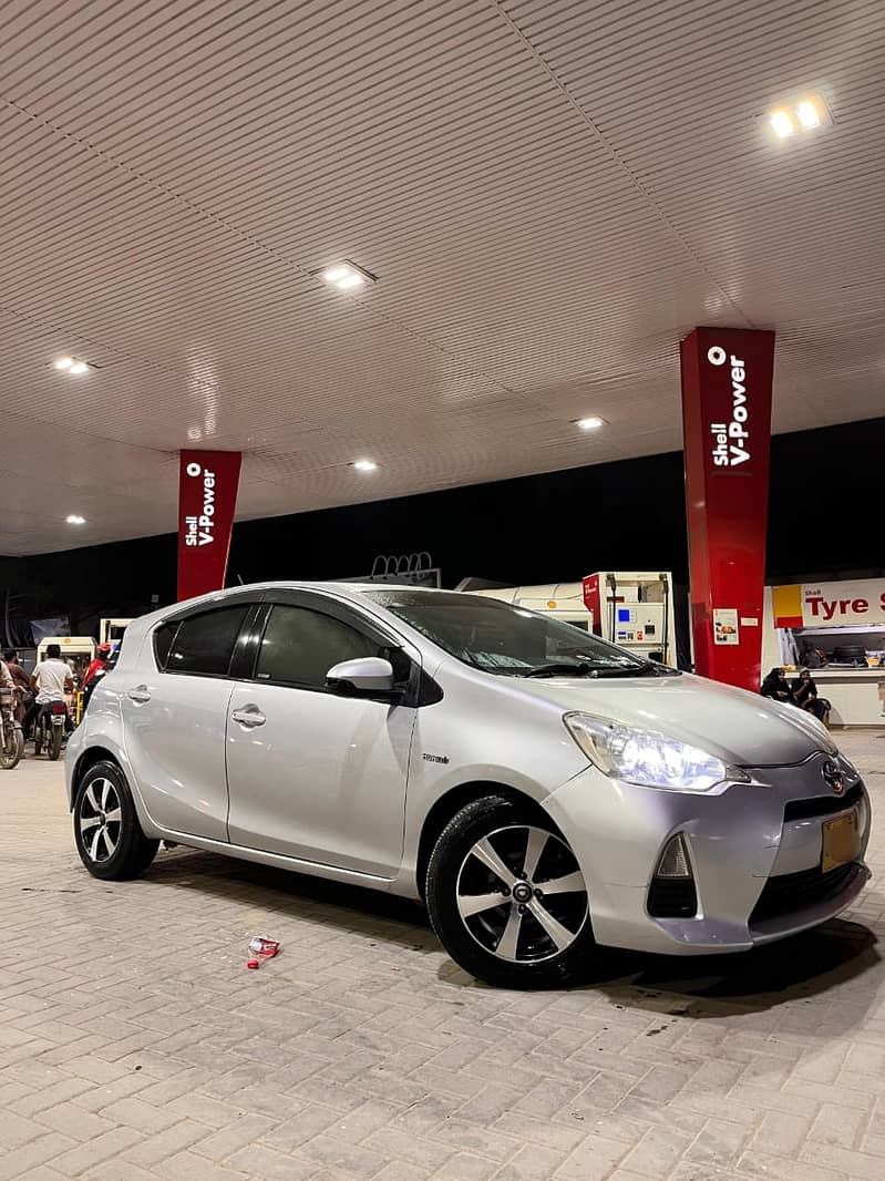 Toyota Aqua 2014 S Package 0