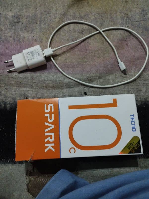 Tecno spark 10 c 5