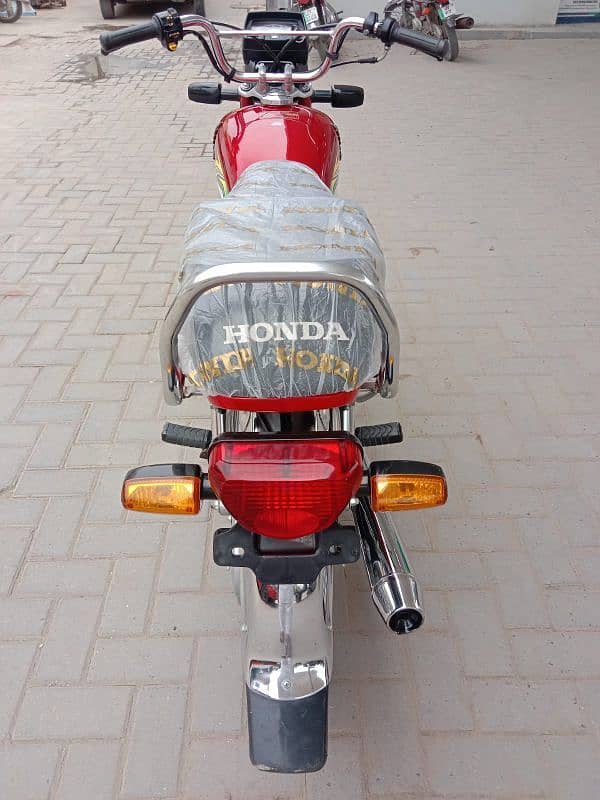 Honda CD 70 2023 Model brand new 9