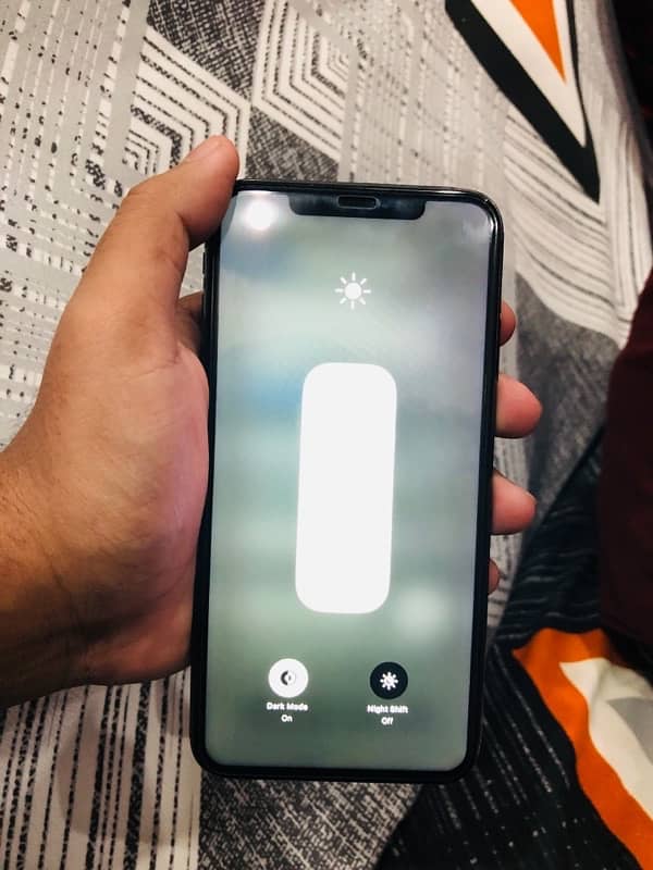 iPhone Xs Max 1