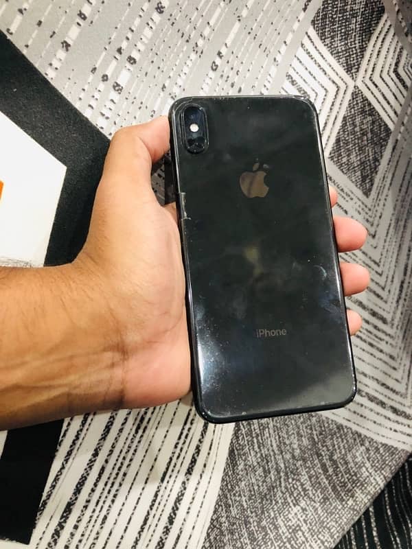 iPhone Xs Max 5