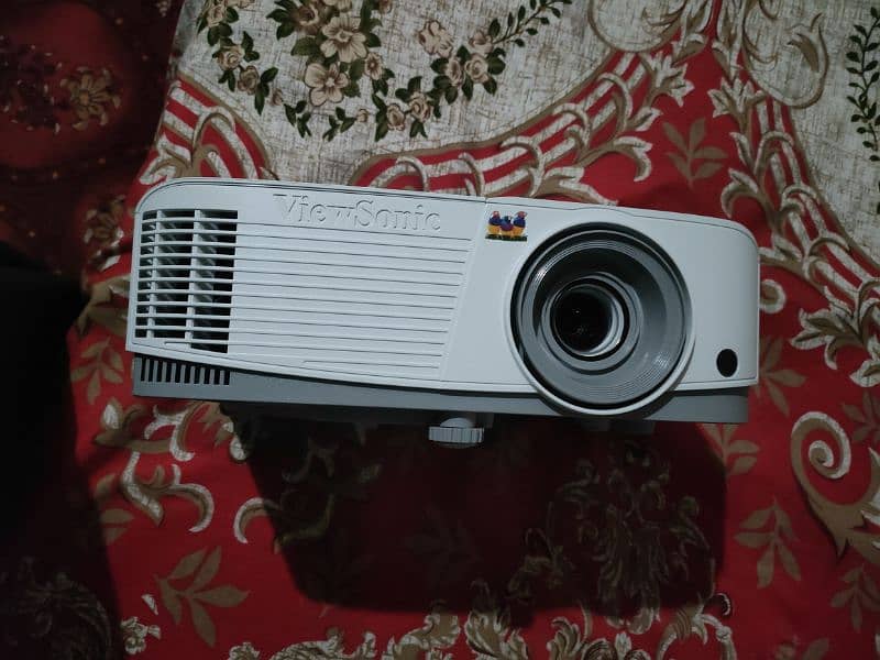 ViewSonic Multimedia Projector 3