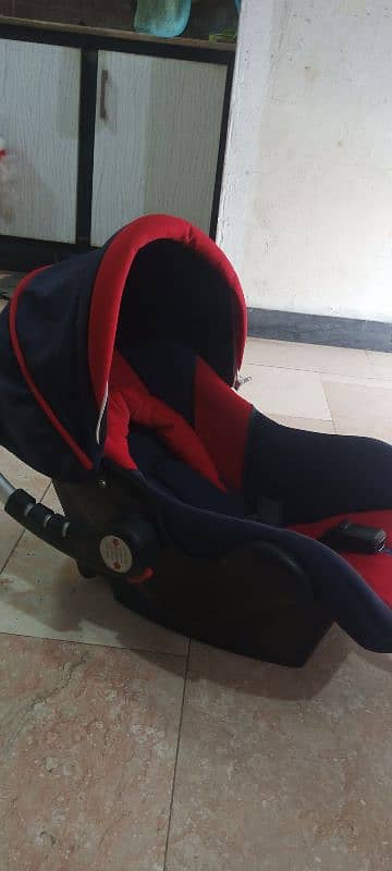 carry cot + car seat good as new 1