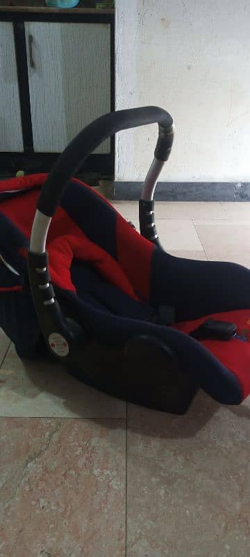 carry cot + car seat good as new 2