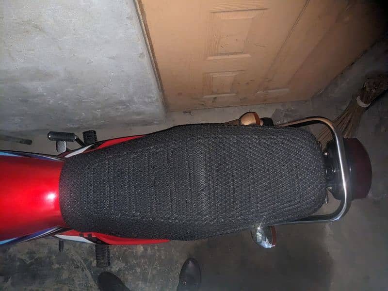 Honda 125 for sale urgent I need money 3