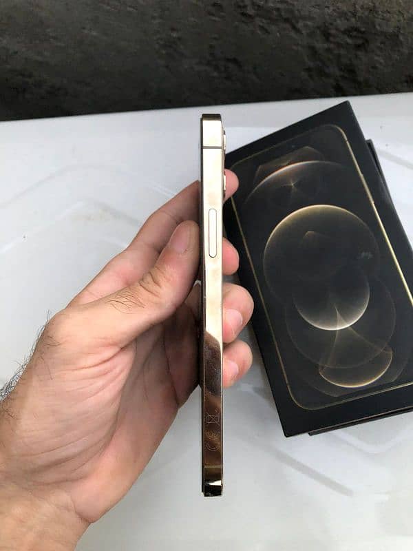 iPhone 12 pro Non PTA 6