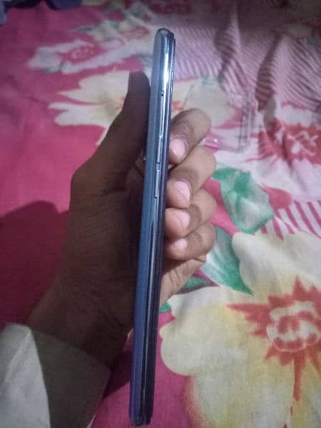 OPPO F15 14