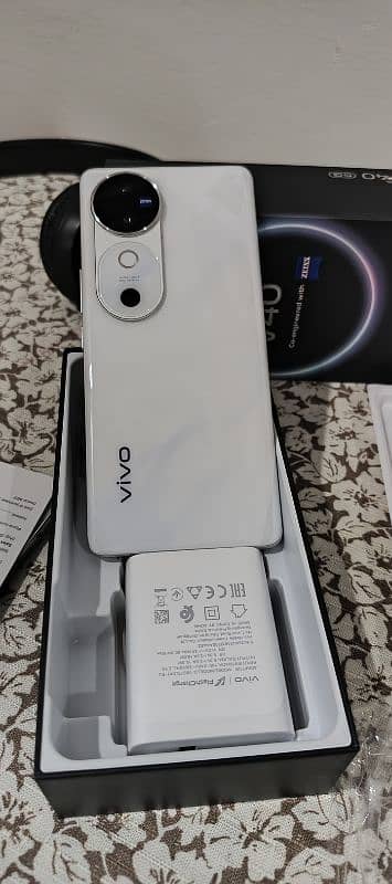 vivo v40 5G V23 5G 2