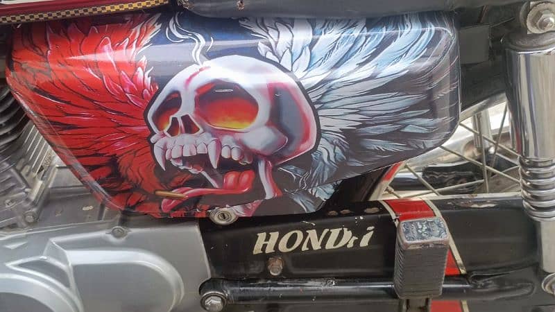 Honda cg 125 side cover with 3d stickers 3