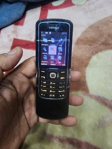 Nokia 8600 2