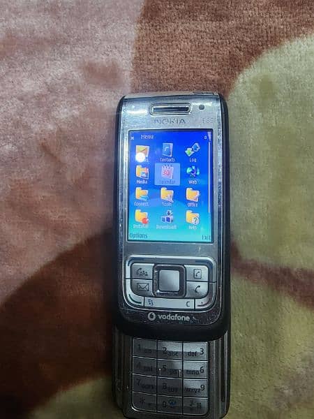 Nokia E65 0