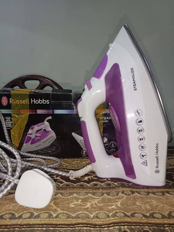 Russell Hobbs Steam Iron 2600W 1