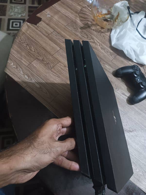 PS4 Pro in excellent condition 2