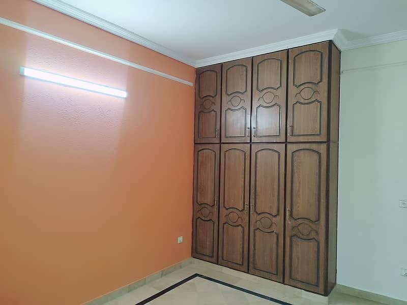 12 Marla House For Rent In Johar Town Phase 2 27