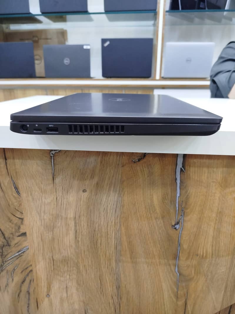 core i7 8generation dell latitude 5500, 15" IPS Display 2