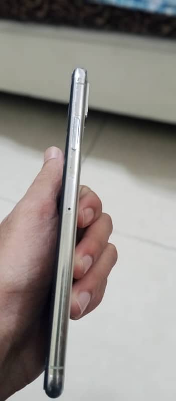 i phone xs max contact 03127790326 4