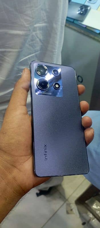 Infinix not 30 8+8/256 0