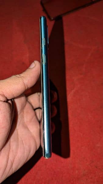 OnePlus 8T 12+256Gb condition ok ha with 65wat fast charger 4