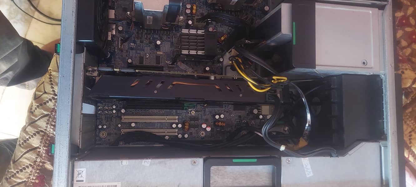 Z600 workstation for sale with Gtx 770 11